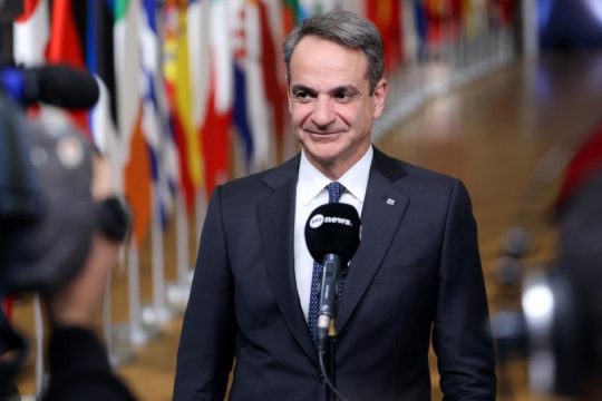 «Ξαφνική» ανακοίνωση μέτρων στήριξης από τον πρωθυπουργό στις 10.30